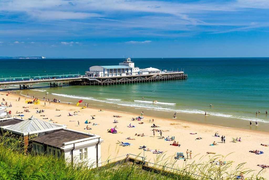 'Aandal House' Bournemouth' Apartment Пул Екстериор снимка