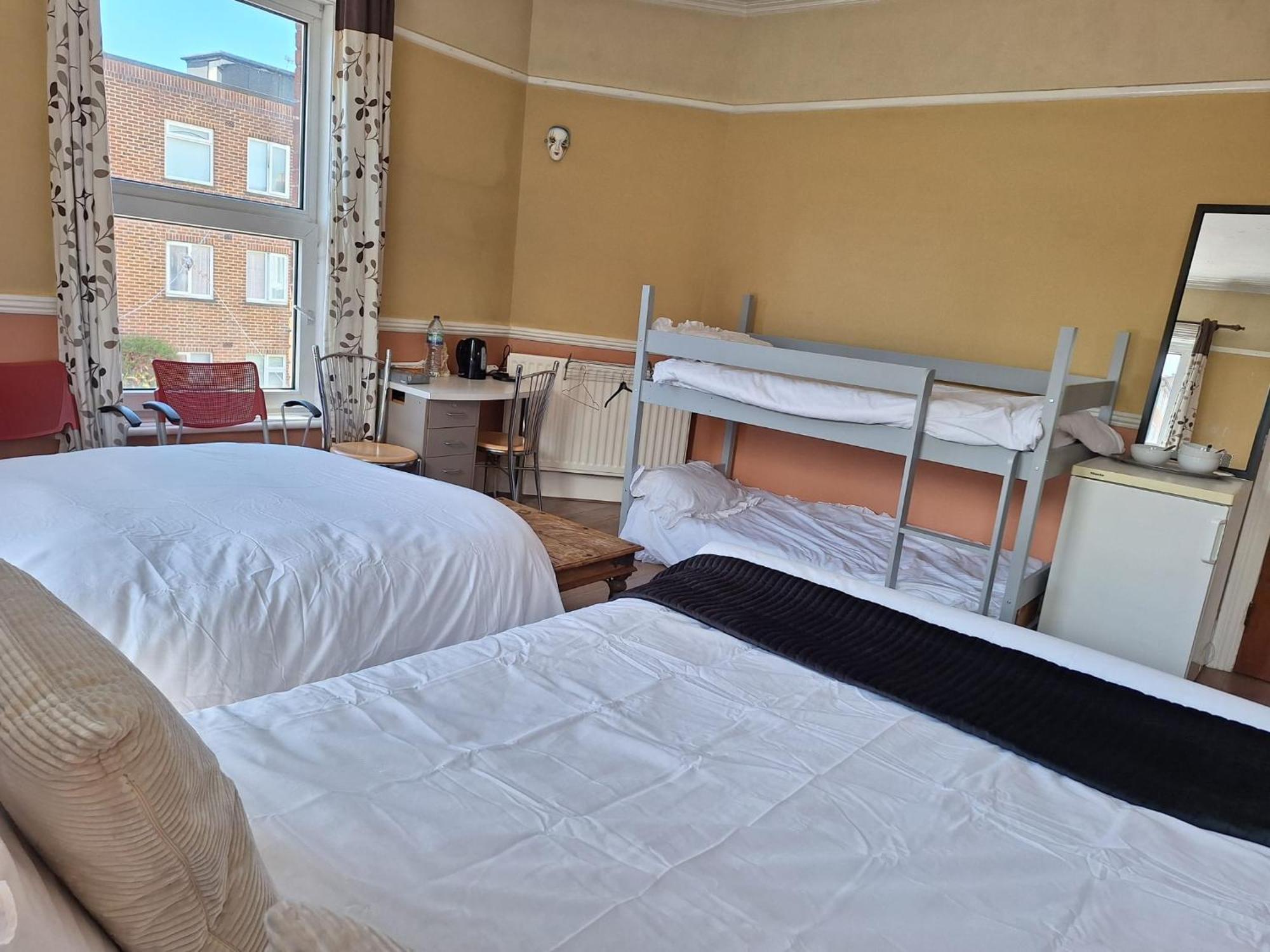 'Aandal House' Bournemouth' Apartment Пул Екстериор снимка